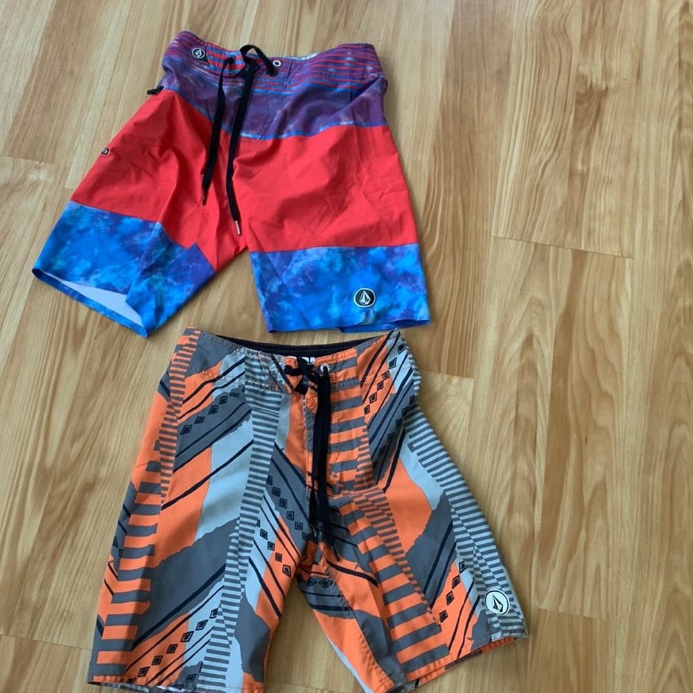 2 pairs of volcom shorts